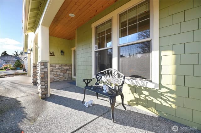 Property photo for 965 Chestnut Loop, Mount Vernon photo 2