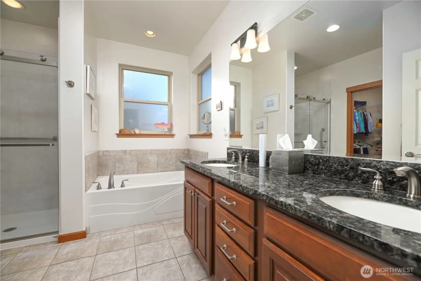 Property photo for 965 Chestnut Loop, Mount Vernon photo 25