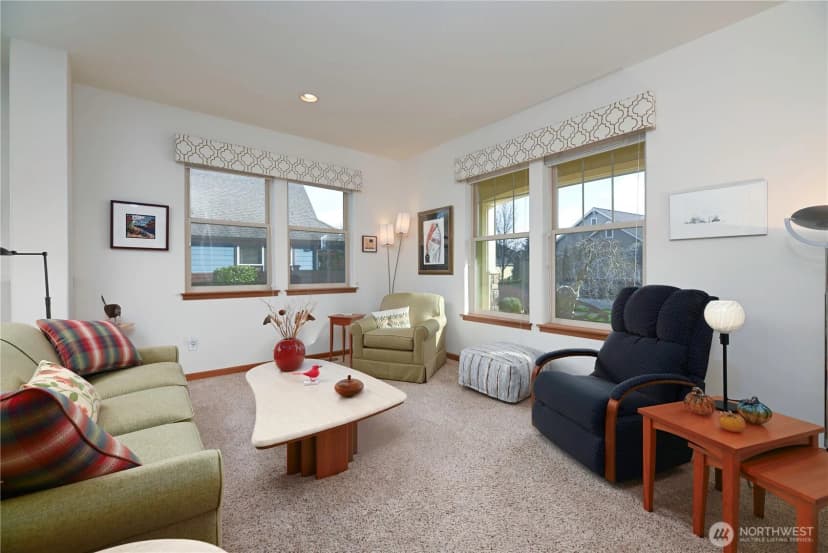 Property photo for 965 Chestnut Loop, Mount Vernon photo 6