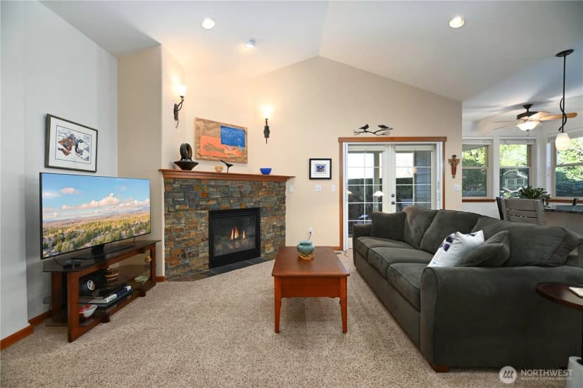 Property photo for 965 Chestnut Loop, Mount Vernon photo 15