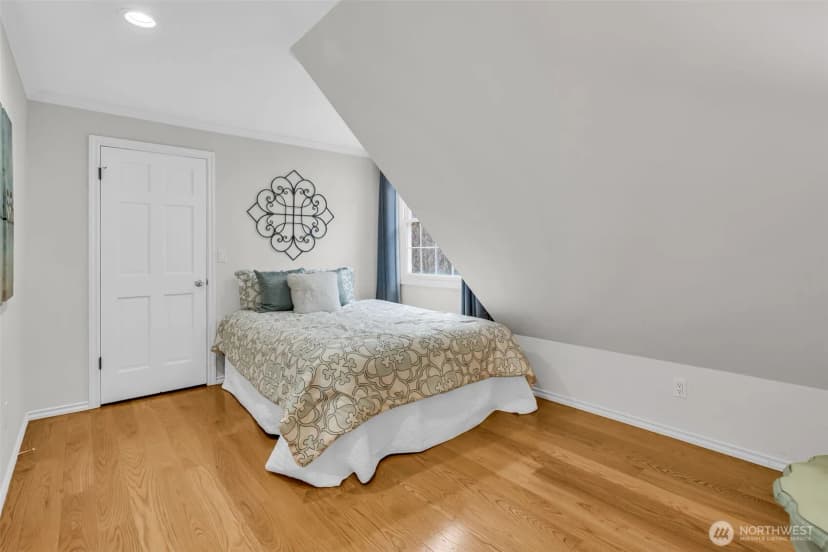 Property photo for 21609 Ne 4th Street, Sammamish photo 24