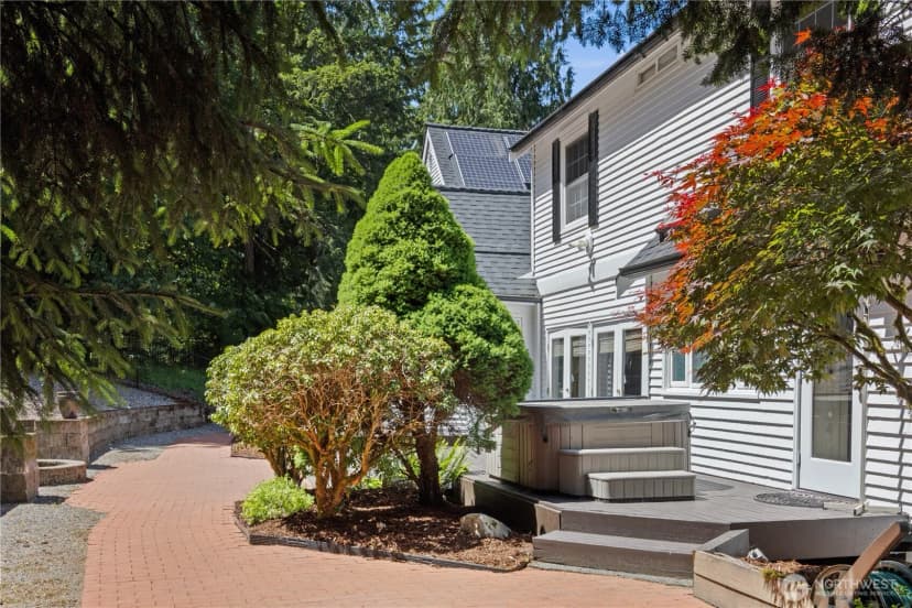 Property photo for 21609 Ne 4th Street, Sammamish photo 33