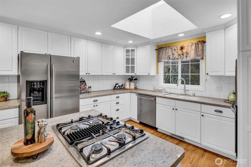 Property photo for 21609 Ne 4th Street, Sammamish photo 13