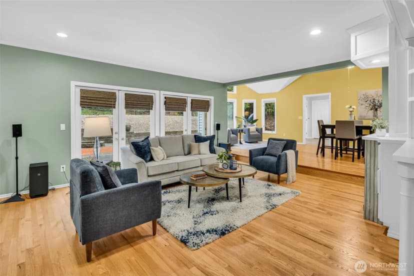 Property photo for 21609 Ne 4th Street, Sammamish photo 7