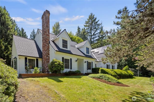Property photo for 21609 Ne 4th Street, Sammamish photo 2