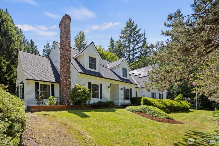 Property photo for 21609 Ne 4th Street, Sammamish photo 2