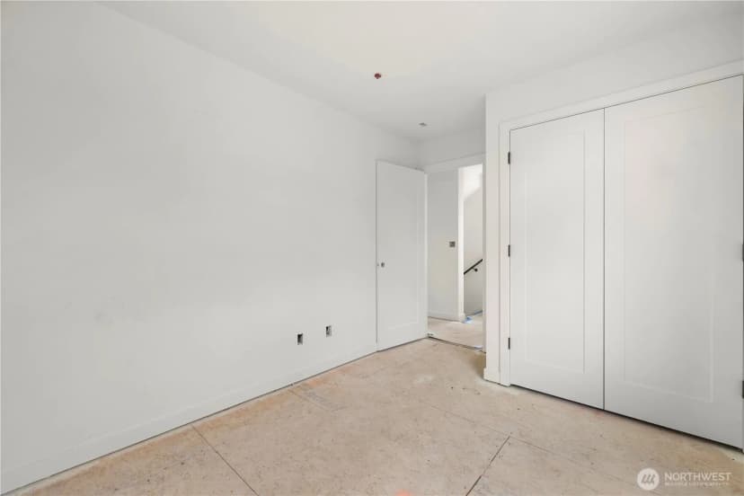 Property photo for 1136 B Nw 57th Street, Seattle photo 16