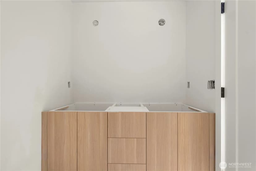 Property photo for 1136 B Nw 57th Street, Seattle photo 14