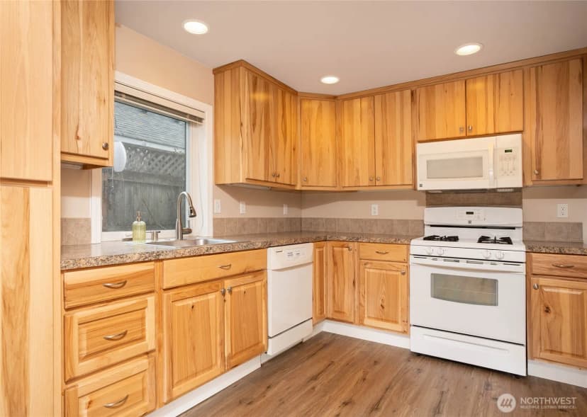 Property photo for 5005 109th Street Ne #a, Marysville photo 33