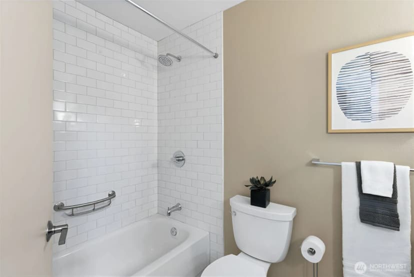 Property photo for 16609 Ne 91st Street, Redmond photo 23