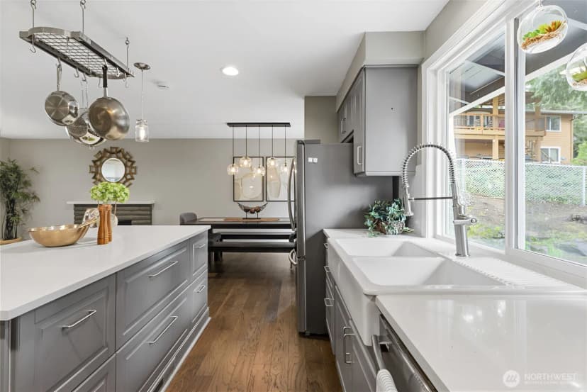 Property photo for 16609 Ne 91st Street, Redmond photo 15