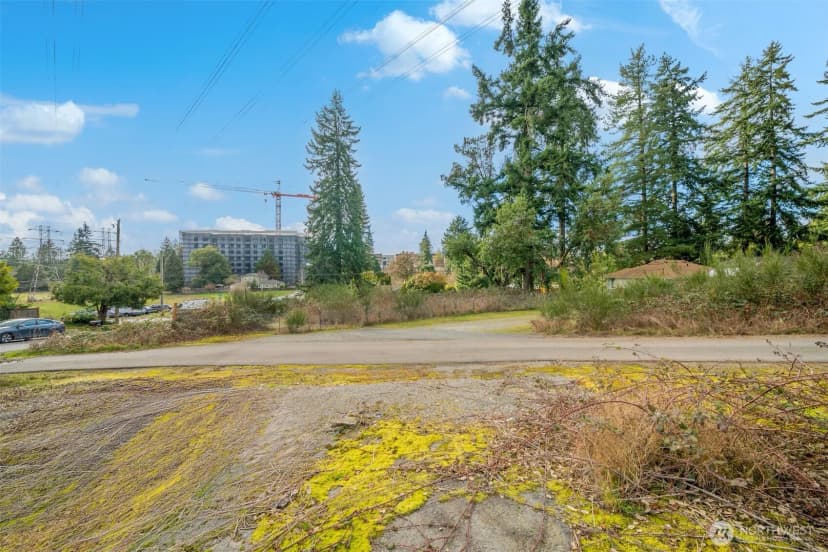 Property photo for 18800 10th Avenue Ne, Shoreline photo 4