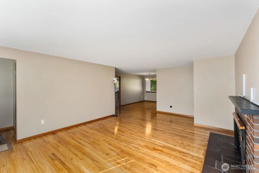 Property photo for 8415 Mt Tacoma Drive Sw, Lakewood photo 7