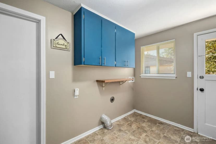Property photo for 8415 Mt Tacoma Drive Sw, Lakewood photo 32