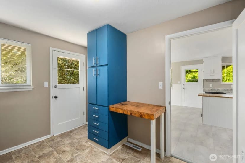 Property photo for 8415 Mt Tacoma Drive Sw, Lakewood photo 31