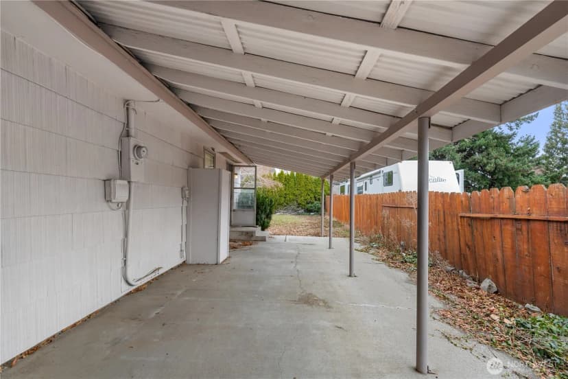 Property photo for 1100 3rd Street, East Wenatchee photo 18