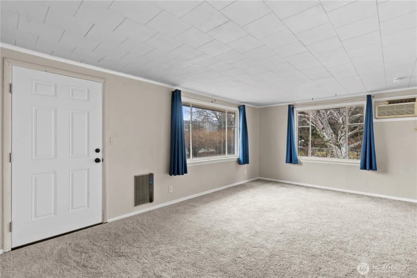 Property photo for 1100 3rd Street, East Wenatchee photo 16