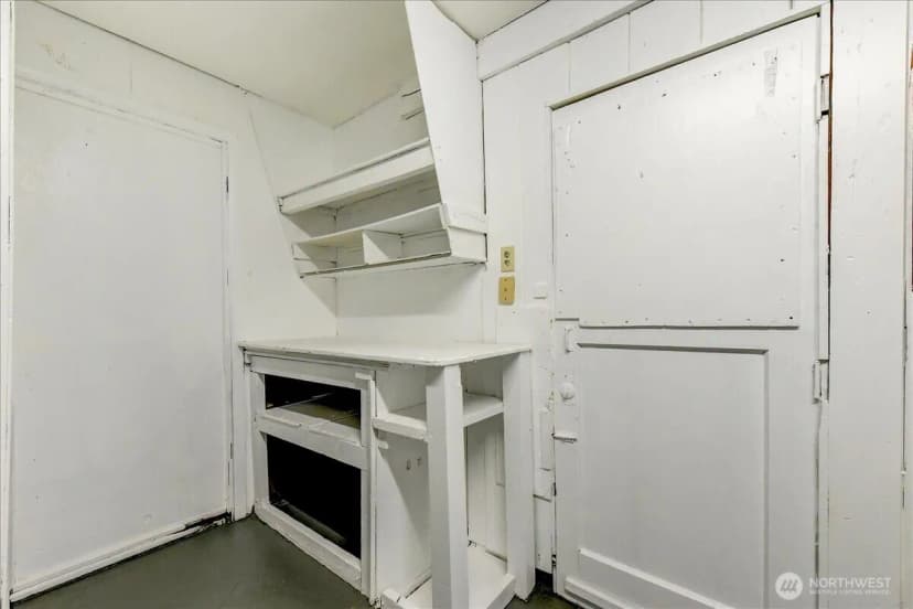 Property photo for 9320 31st Place Sw, Seattle photo 17