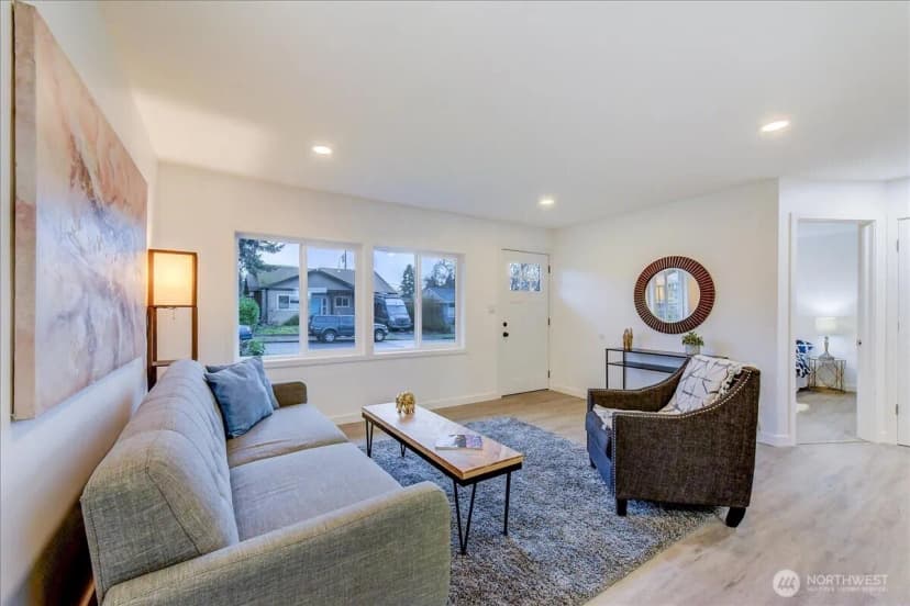 Property photo for 9320 31st Place Sw, Seattle photo 5