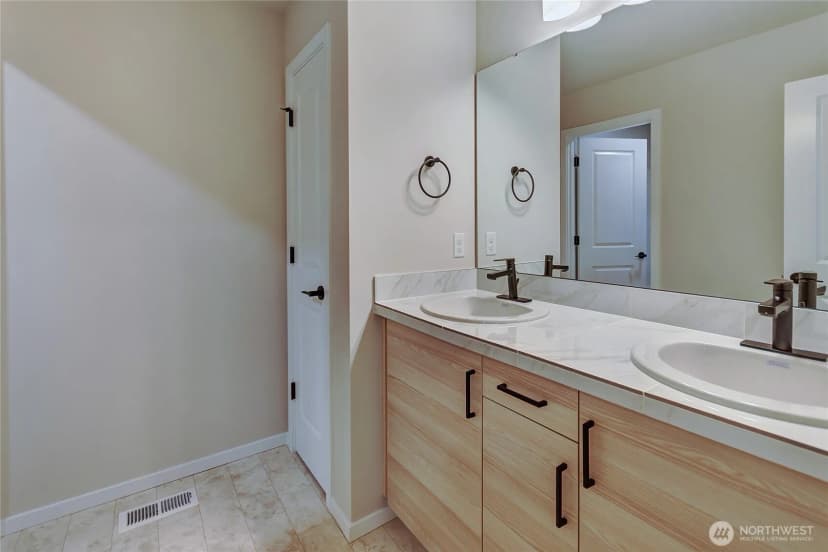 Property photo for 3738 183rd Street Ct E, Tacoma photo 32