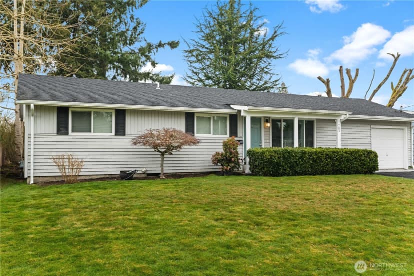 Property photo for 703 22nd Street Se, Auburn