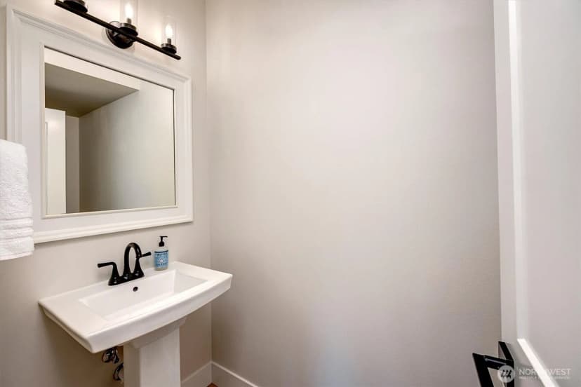 Property photo for 12143 Ne 170th Place, Bothell photo 18