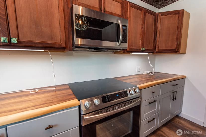 Property photo for 1202 W 9th Street, Port Angeles photo 18