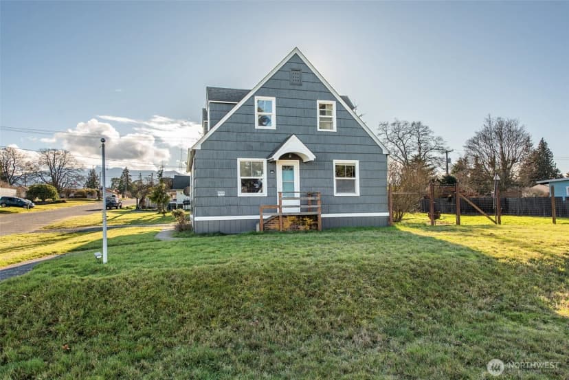 Property photo for 1202 W 9th Street, Port Angeles photo 33