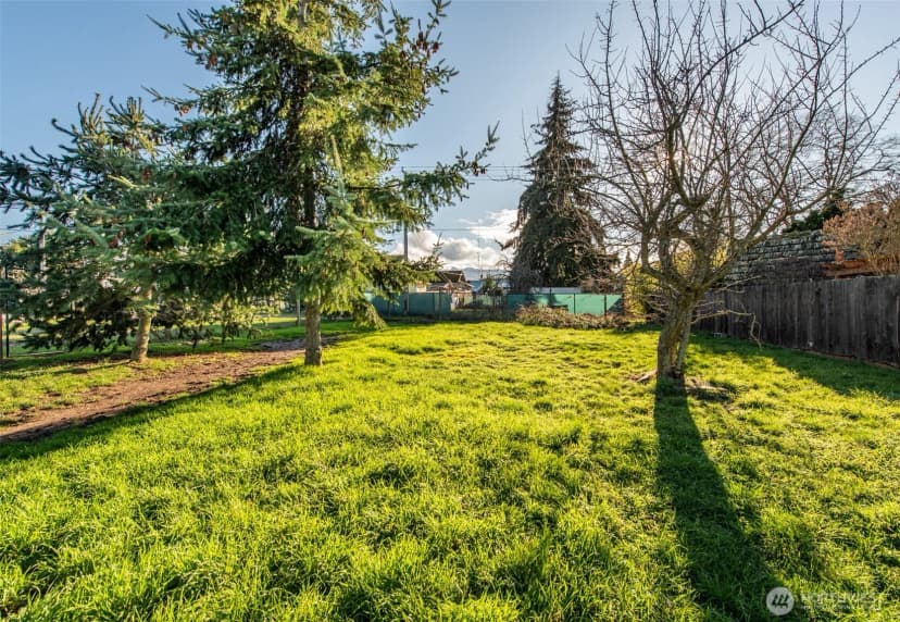 Property photo for 1202 W 9th Street, Port Angeles photo 38