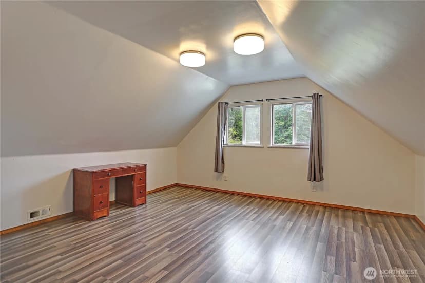 Property photo for 39729 State Route 530 Ne, Arlington photo 18