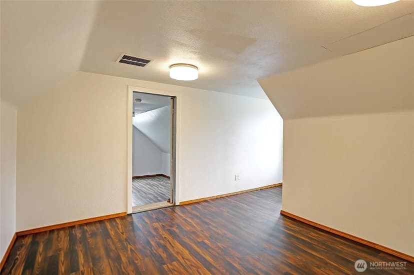 Property photo for 39729 State Route 530 Ne, Arlington photo 17