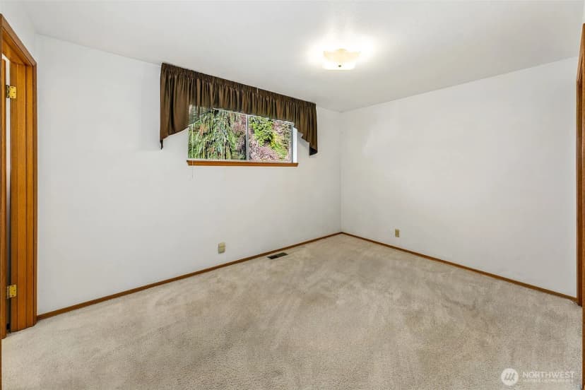 Property photo for 2624 Sw 172nd Street, Burien photo 10