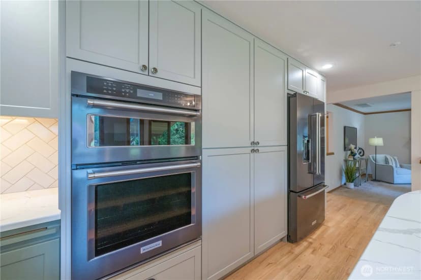Property photo for 18118 236th Avenue Ne, Woodinville photo 17
