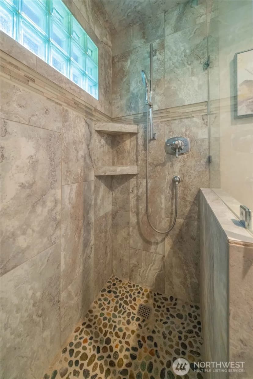 Property photo for 18118 236th Avenue Ne, Woodinville photo 28