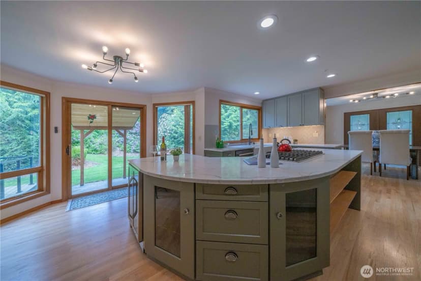 Property photo for 18118 236th Avenue Ne, Woodinville photo 16