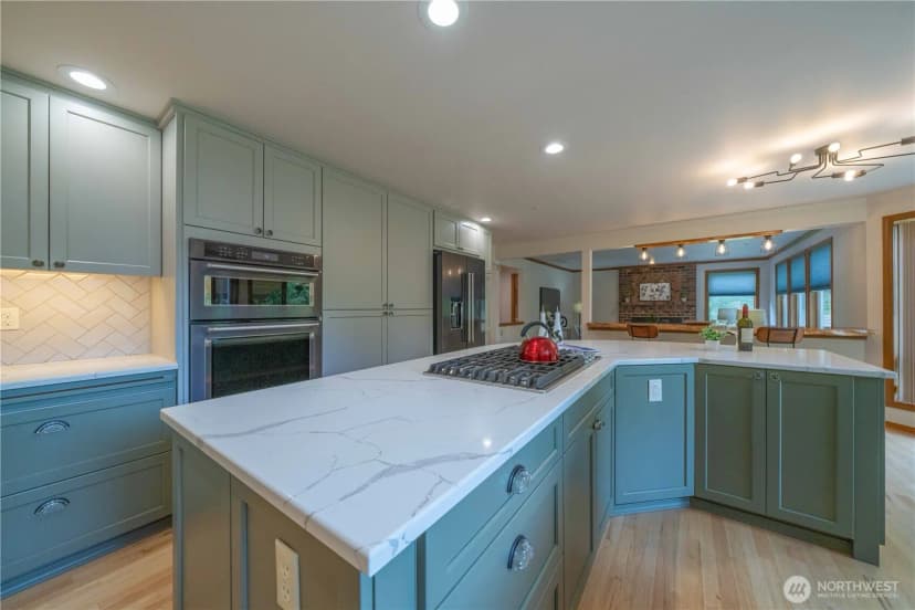 Property photo for 18118 236th Avenue Ne, Woodinville photo 15