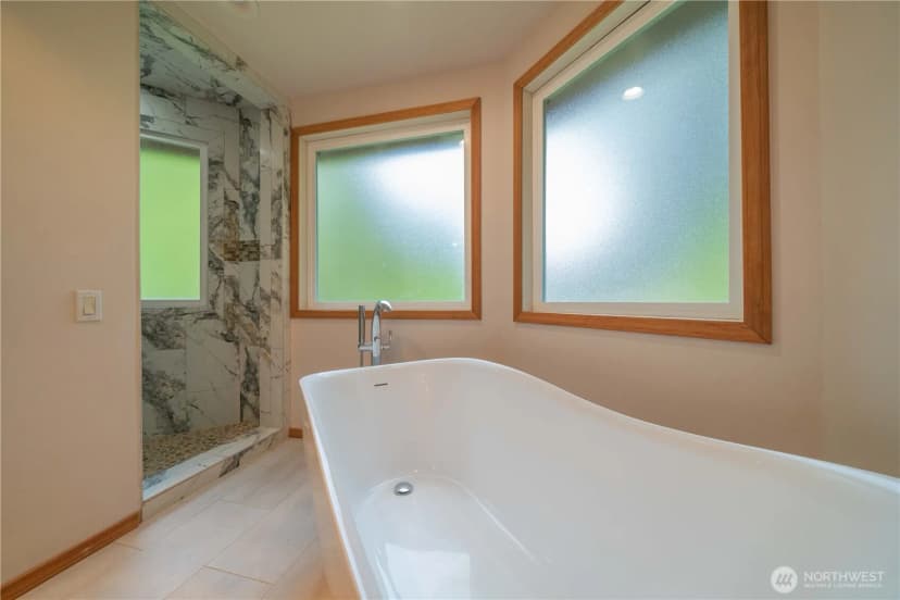 Property photo for 18118 236th Avenue Ne, Woodinville photo 30