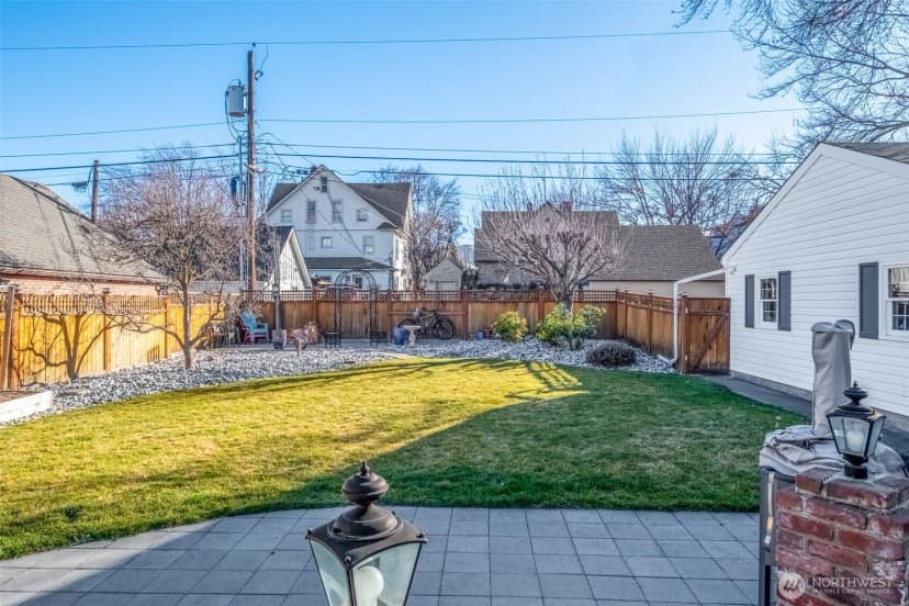 Property photo for 941 Idaho Street, Wenatchee photo 29