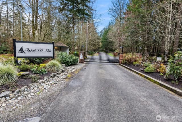 Property photo for 10305 125th Street Nw, Gig Harbor photo 2