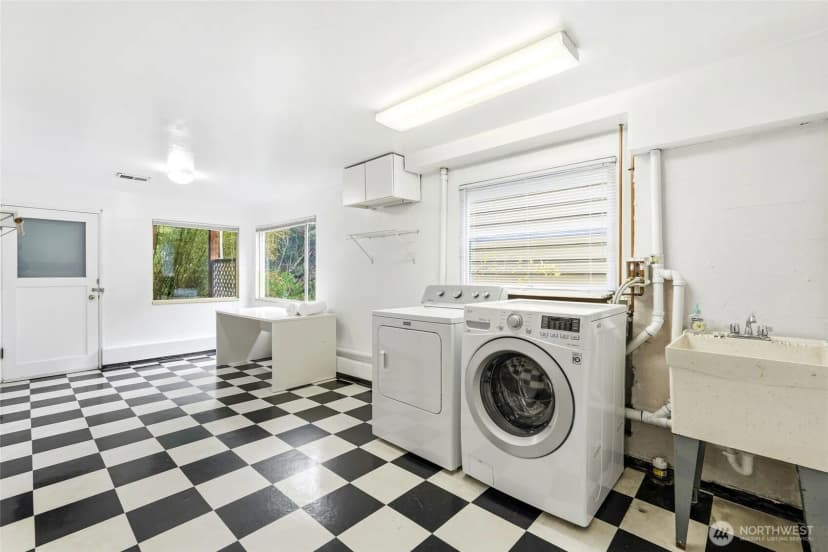 Property photo for 1058 Ne 106th Street, Seattle photo 21