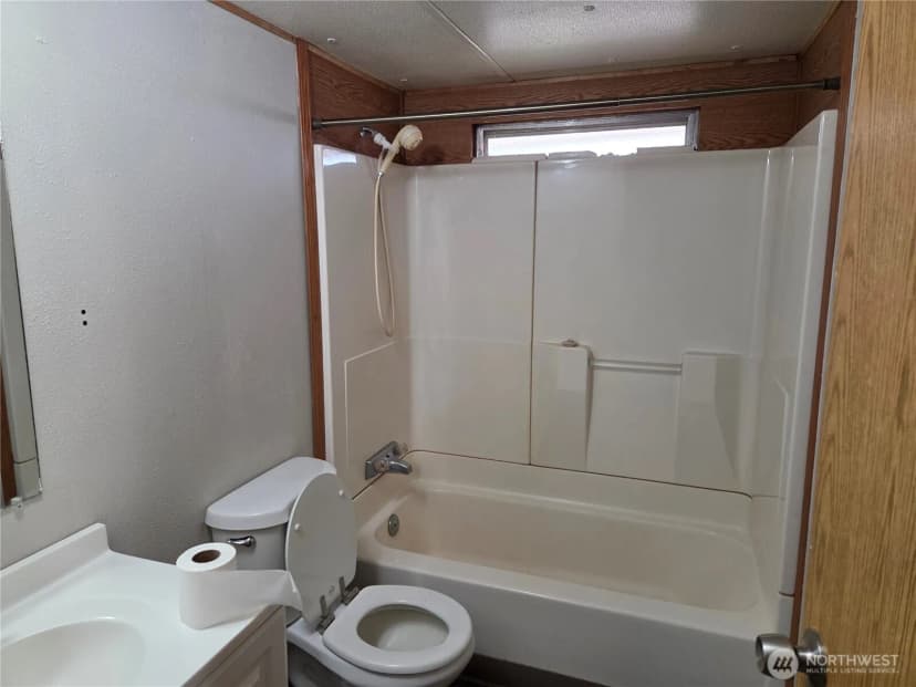 Property photo for 208 Burma Road, Castle Rock photo 18