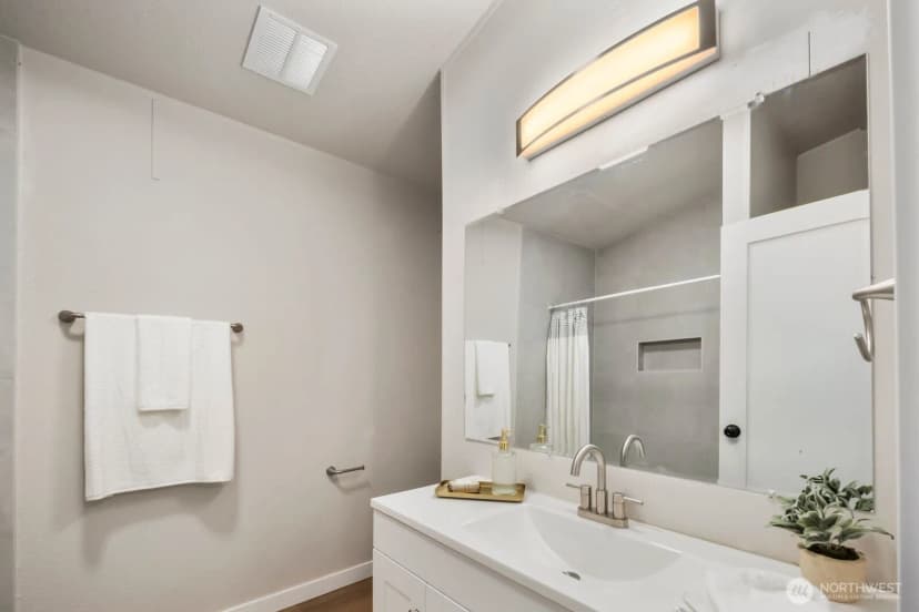 Property photo for 1810 193rd Avenue Sw, Lakebay photo 25