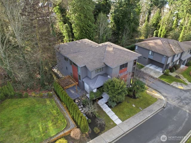 Property photo for 11087 Se 62nd Place, Bellevue photo 5