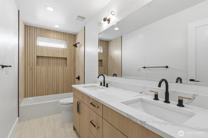 Property photo for 11087 Se 62nd Place, Bellevue photo 30
