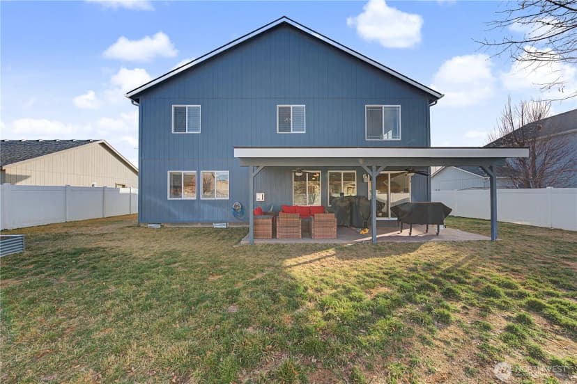 Property photo for 811 5th Avenue Ne, Ephrata photo 35