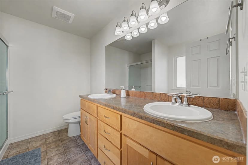 Property photo for 811 5th Avenue Ne, Ephrata photo 18