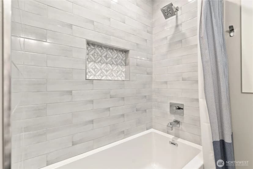 Property photo for 9604 44th Avenue Sw, Seattle photo 21