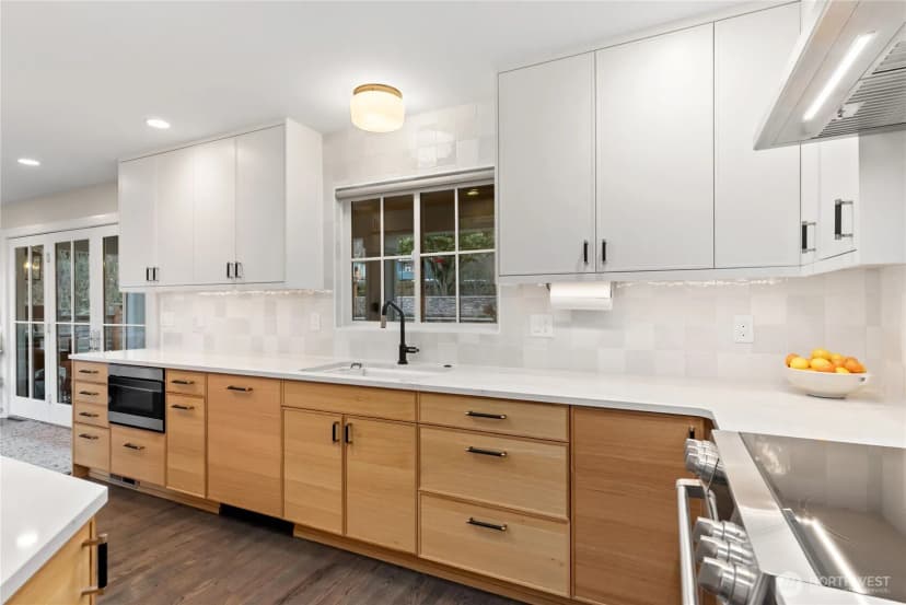 Property photo for 9604 44th Avenue Sw, Seattle photo 10