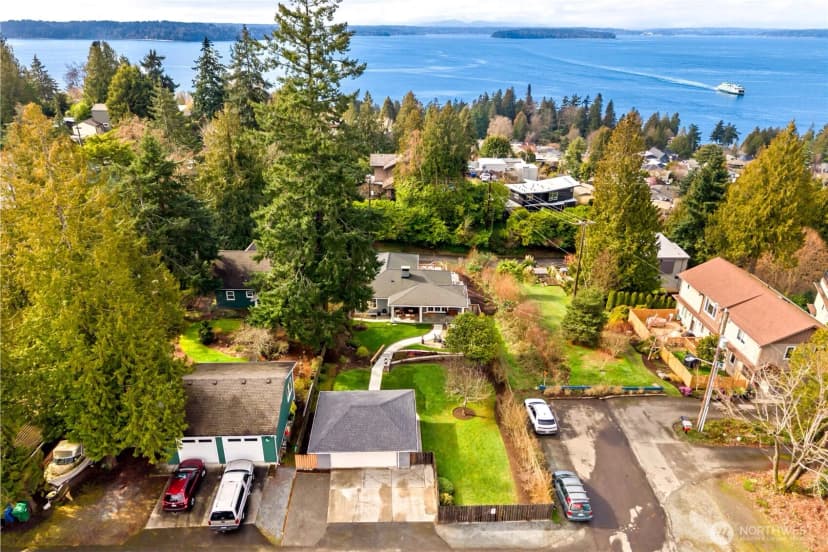 Property photo for 9604 44th Avenue Sw, Seattle photo 28