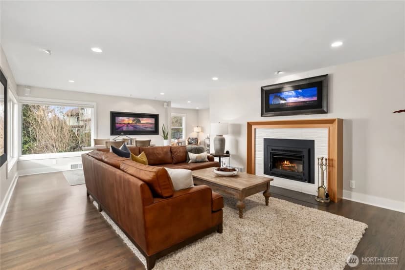 Property photo for 9604 44th Avenue Sw, Seattle photo 6